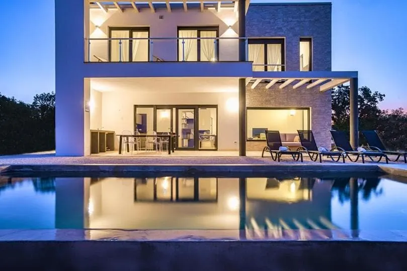 Blue Bay Villas - Image 1