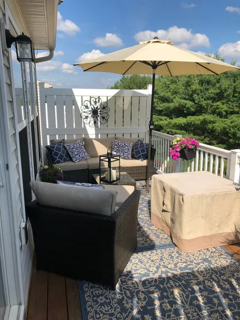 Comfortable townhouse conveniently located to PSU - Image 1