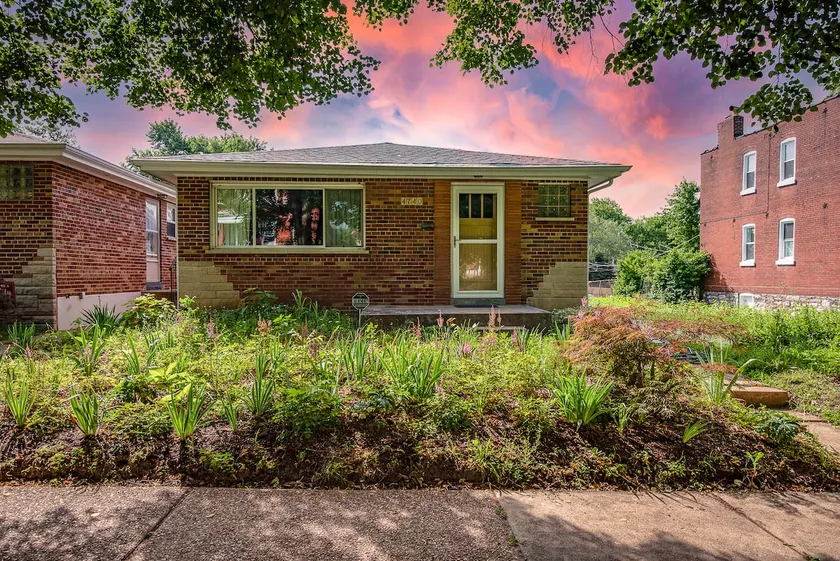Bloom Inn *2-bedroom house nestled on flower farm! - Image 1
