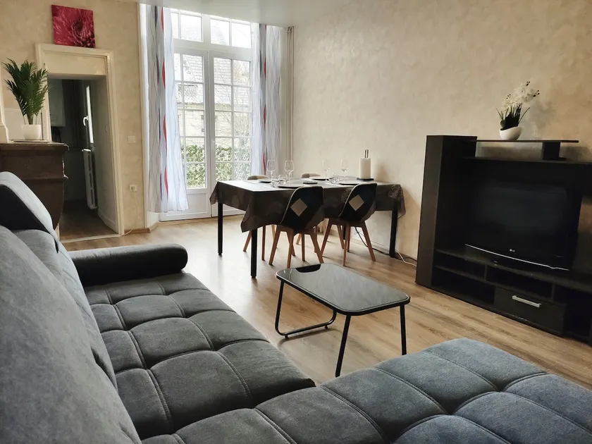 Apartment with terrace, new and cozy - Image 1