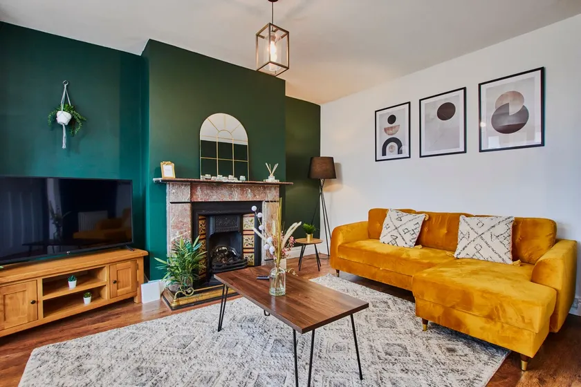 Stylish 2 Bedroom Flat - Close To Newcastle City Centre - Image 1