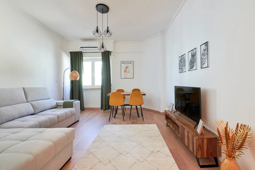 Sunny - Cozy Apartment - Image 1