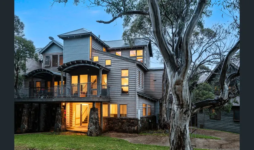 Kimberley One-Townhouse - Image 1