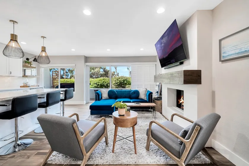 Newly Remodeled Modern/Coastal Gem - Image 1