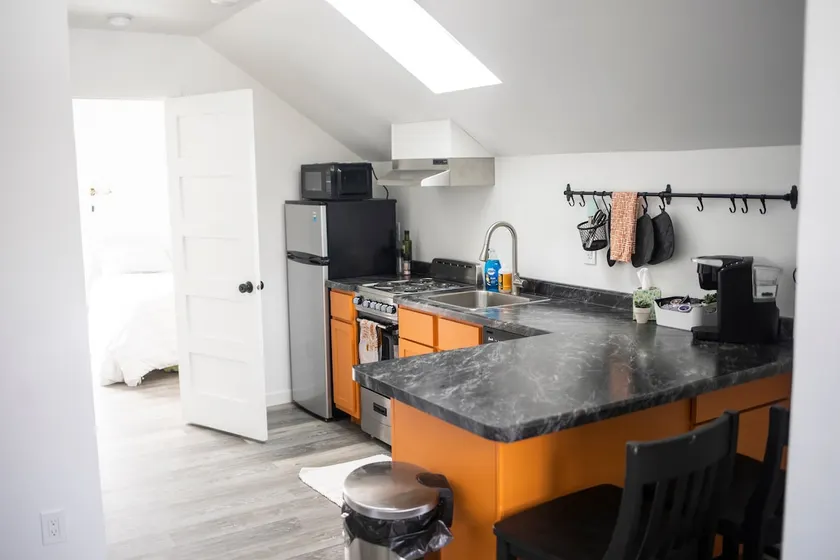 ”Copper Trails” Lovely Private Rental Unit - Image 1