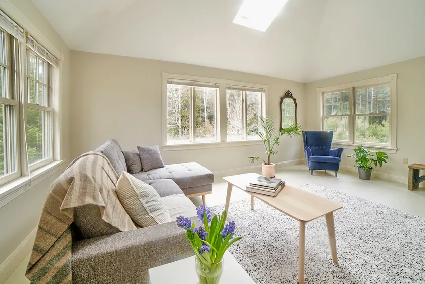 Sunny Loft Apartment in Acadia - Image 1