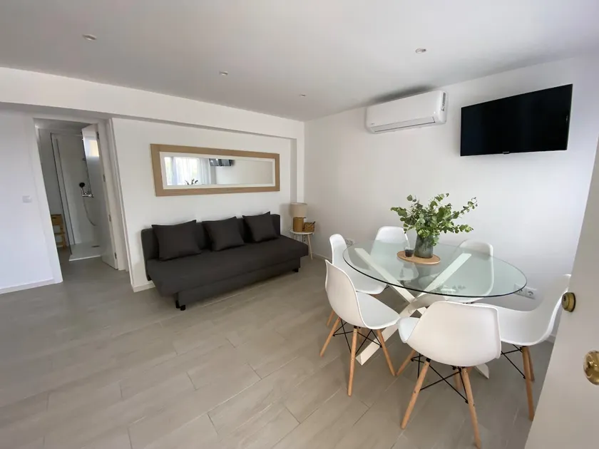 Carla's apartments with ocean views, Apartment. - Image 1