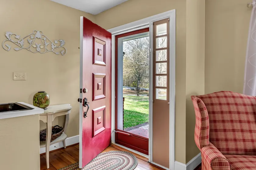 Pleasant Acre -Charming and Spacious Home - Image 1