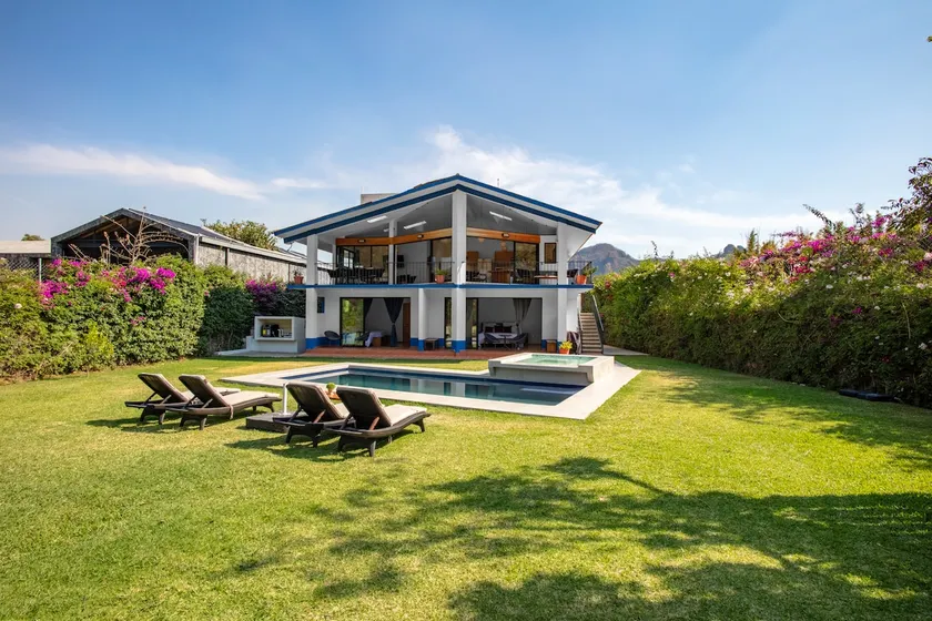 The best view of Tepoztlán with a jacuzzi and pool. - Image 1