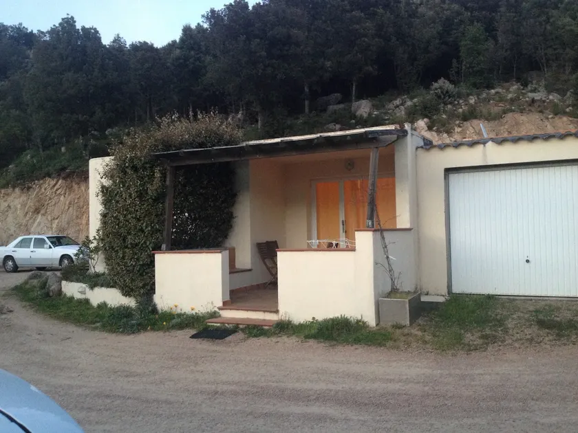 Charming studio with pool access - Image 1