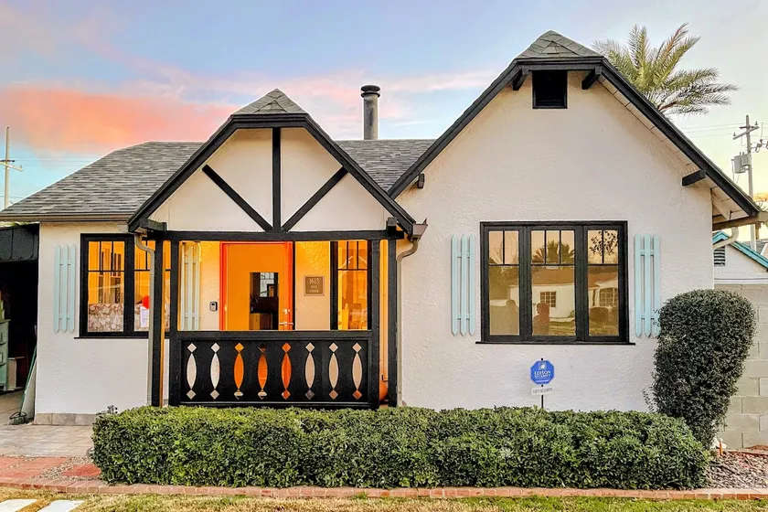 Storybook Perfect Historic Cottage Near Downtown - Image 1