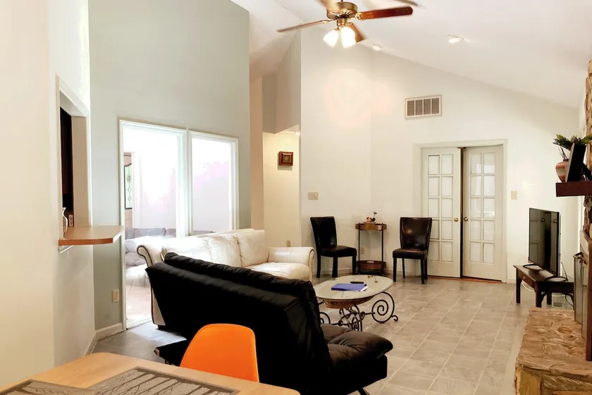 Acre Forest Retreat | 1 GB WiFi + Office near RTP - Image 1