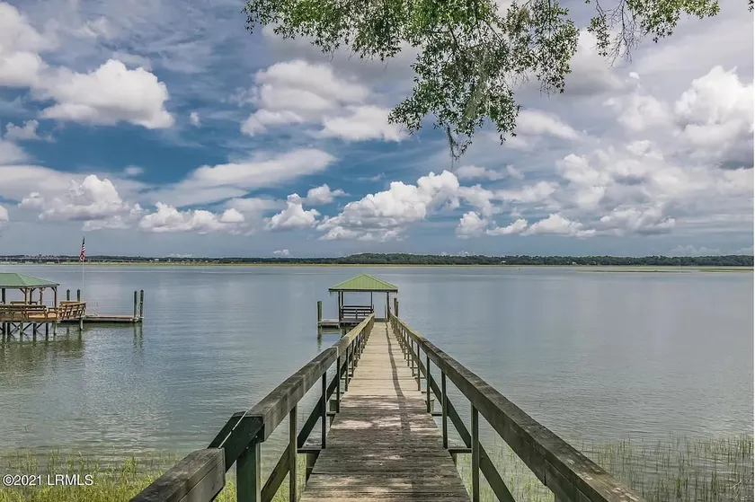 Waterfront! Guest House! - Image 1