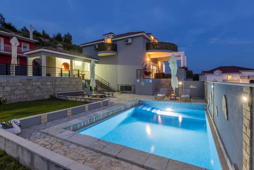 Villa Clissa - Image 1