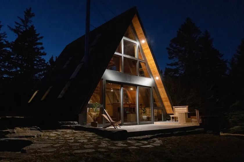 Mid Century Aframe, Hot Tub, and Beach Access - Image 1