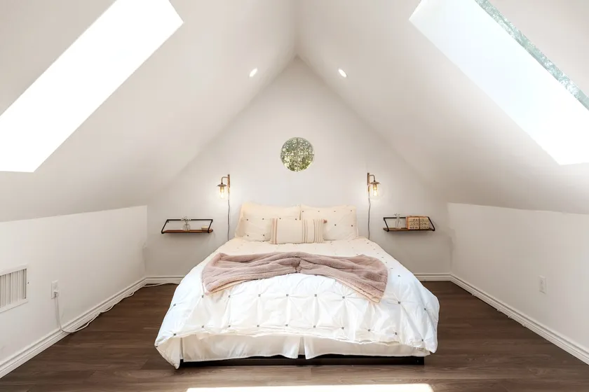 Chic Casita: Private Entry, Full Kitchen - Image 1