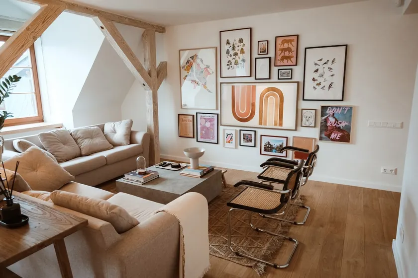 Birch Living: central & new 3-BR design apartment - Image 1