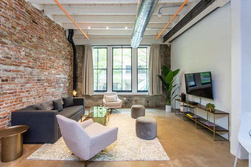 Inventors' Loft Stay in the Heart of it All - Image 1