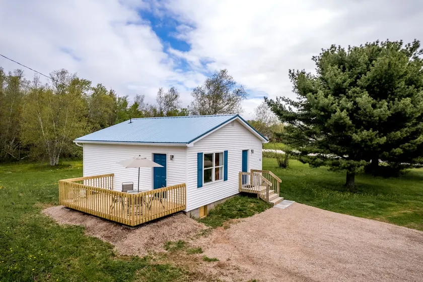 Cozy 1BR Home | Furnished | All-Inclusive Monthly - Image 1