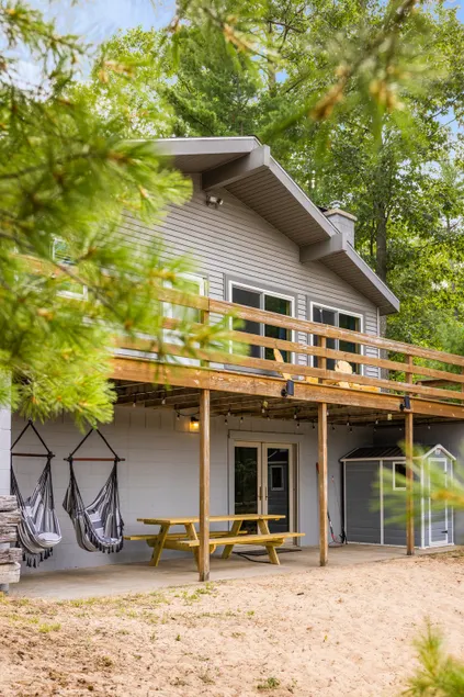 5 STARS! LAKE FRONT! NEW DOCK! Large, clean  & spacious! Book 2026 NOW! - Image 1