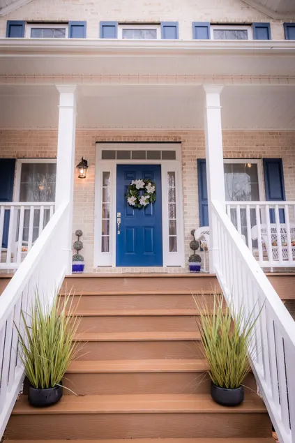 HOME AWAY- 2- Story House with 4 Bedrooms/HOT TUB - Image 1