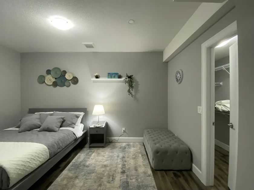 One bedroom secondary suite in residential home - Image 1