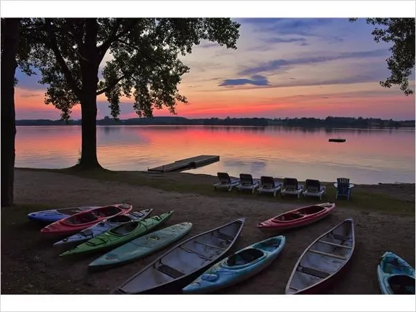 Cottage Retreat and Resort Living - Image 1