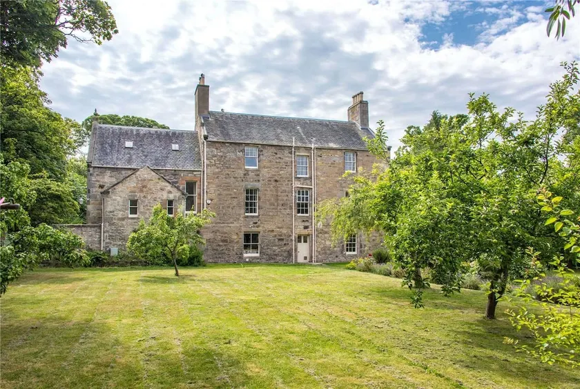 Scottish Estate with Modern Luxuries, 5-bed - Image 1