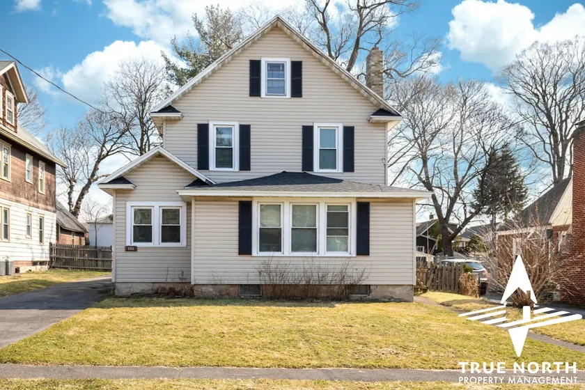 Eastwood Gem :3BR Home With Easy Highway Access - Image 1
