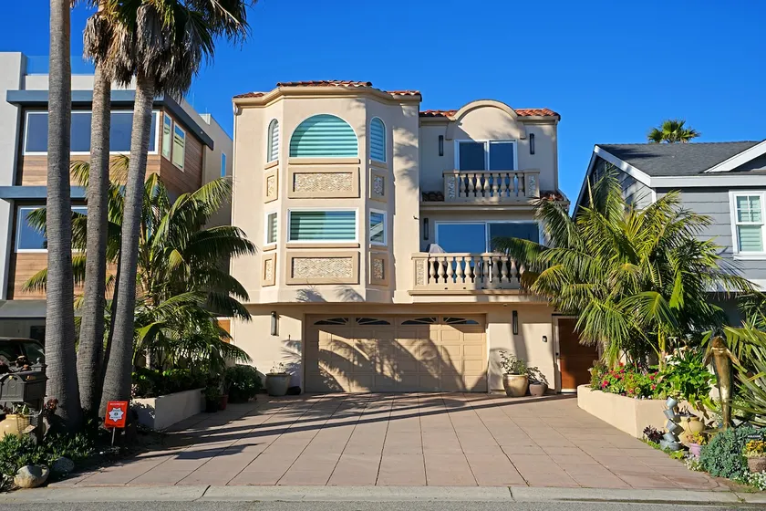 Beach Front and Marina. Escape to CA’s best kept secret Silverstrand Beach. - Image 1