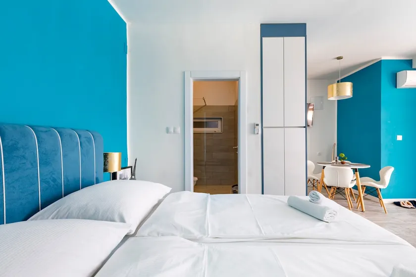 Sunset apartments with private pool and views - Image 1