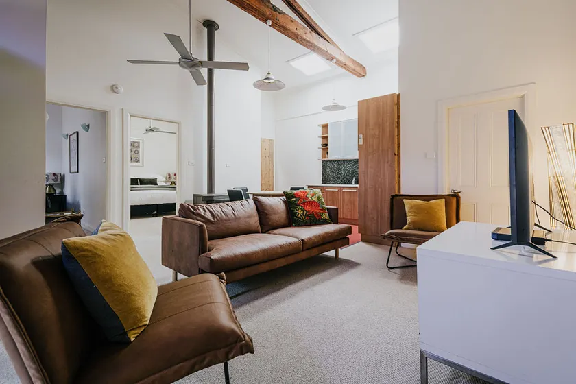 A6 - Liberty 2 Bedroom Apartment - Image 1