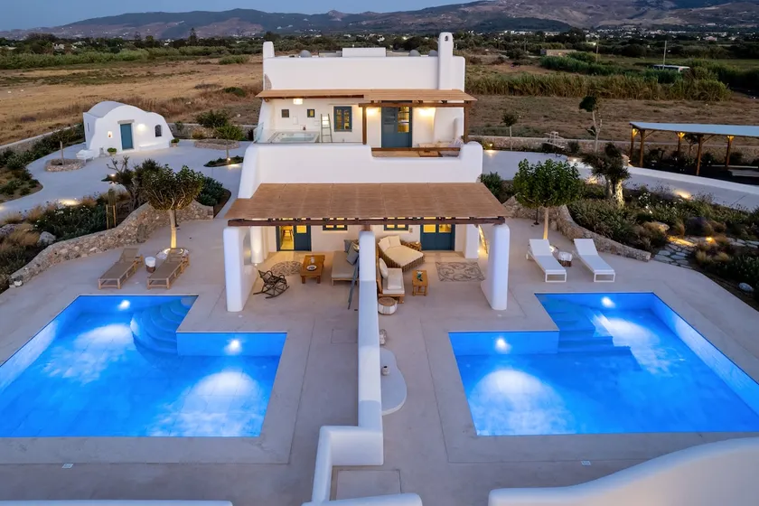 Blue Pearls-Adults Only Luxury Suites - Image 1