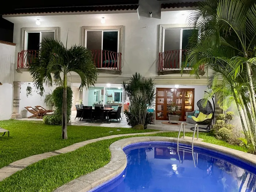 BEAUTIFUL HOUSE WITH POOL FOR VACATION - Image 1