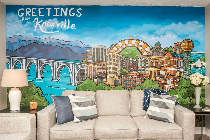 SoKno Bungalow — Neyland Stadium Views! - Image 1