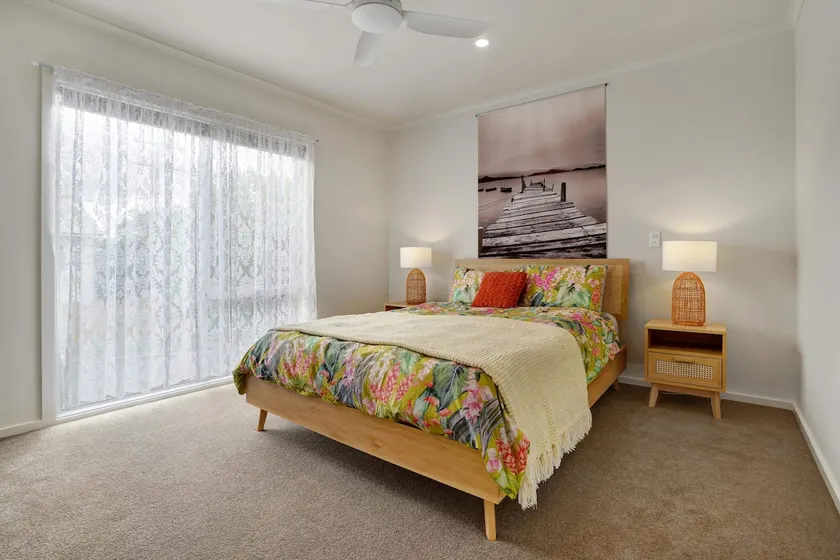 GH ideal for two with private entrance and parking - Image 1