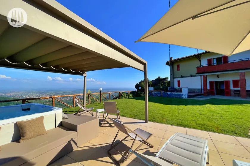 Casa Cozzile – Rosemary - Image 1