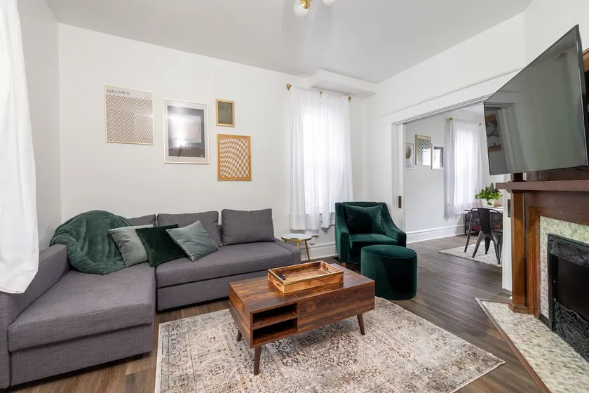 Cozy & Quaint 2BR Home. Centrally Located Gem! - Image 1