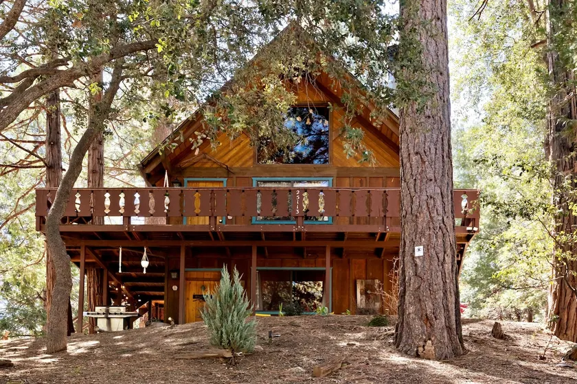 Aradi Lodge // A-frame Cabin Nestled in the Forest - Image 1