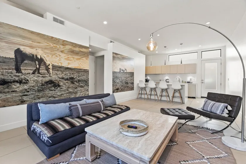 Bisti Suite - Short jaunt to sights of OT Scottsdale - Image 1