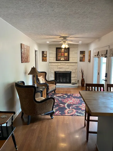❤️ The Bedford - spacious, cozy, quiet & comfortable ❤️ - Image 1