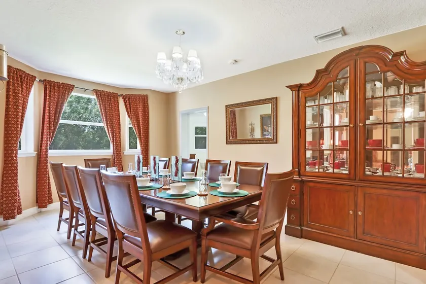The Country Escape, tranquil 7 bedroom, pool home - Image 1
