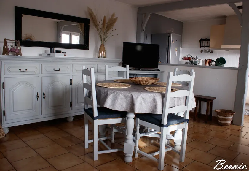 At Marie's, lovely little outbuilding - Image 1