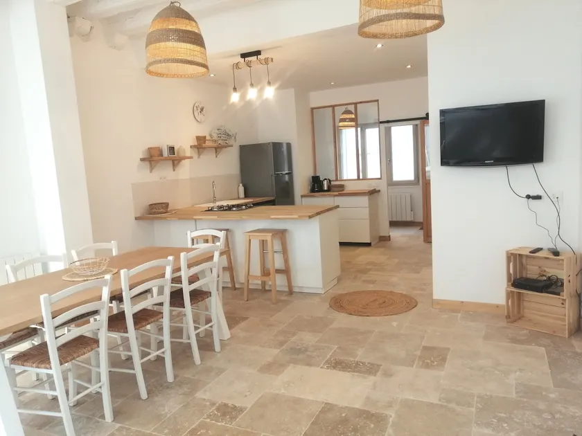 150 m2 house with garden in the heart of Sancerre - Image 1