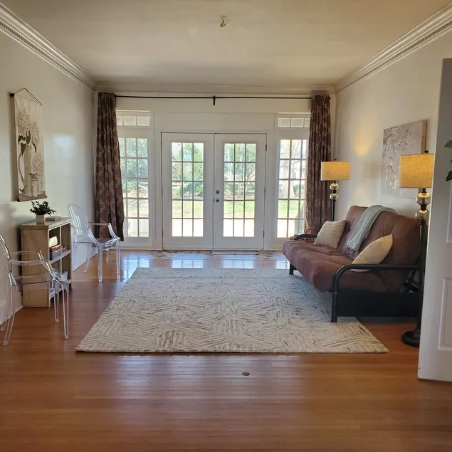 Country Refuge on 5 acres (3 BR/2BA) - Image 1