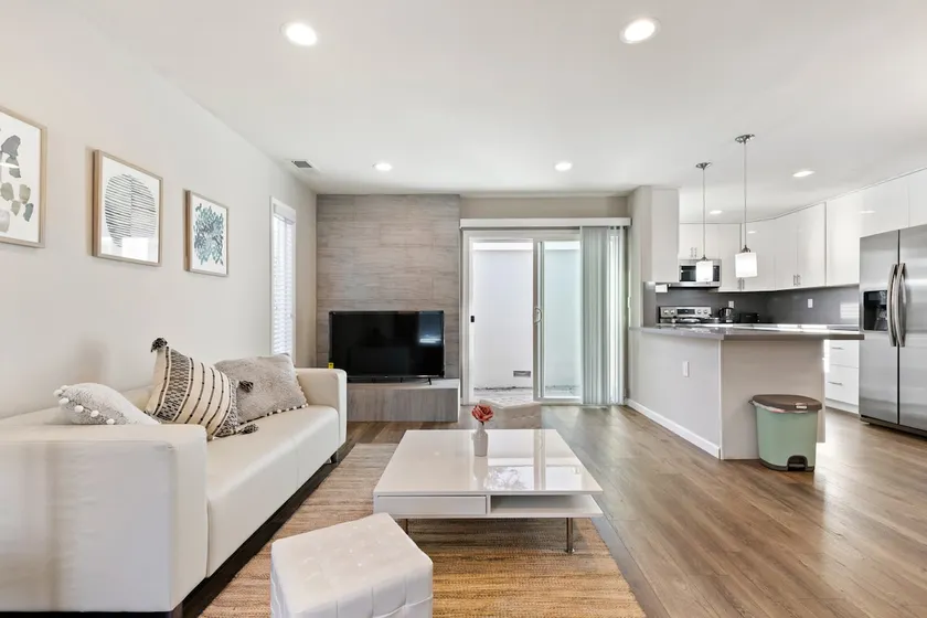 JANE'S HOME (H2) | 2B Home Free Parking & AC - Image 1