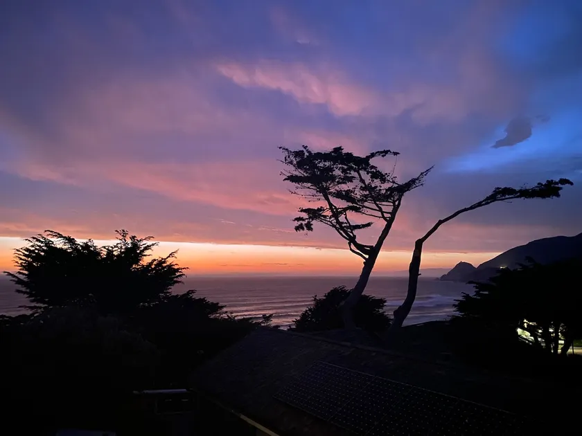 Extraordinary Ocean Views from Modern Abode - Image 1