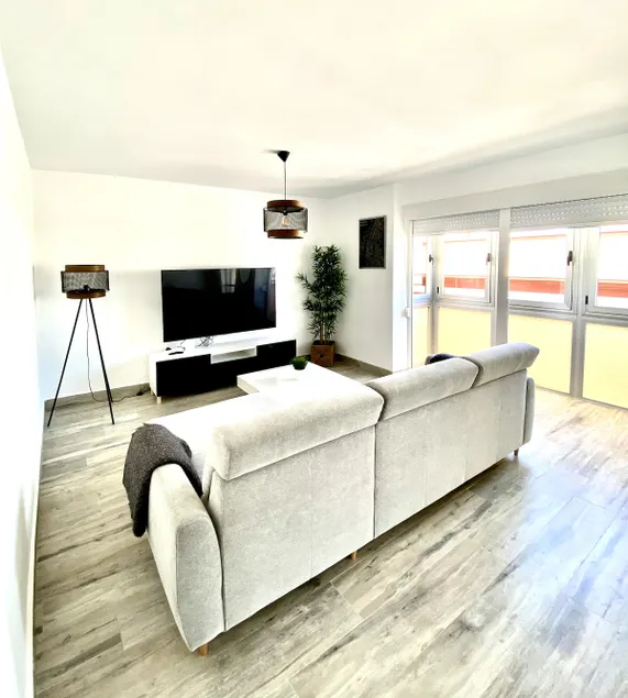 Excellent apartment in downtown San Fernando Cadiz. - Image 1