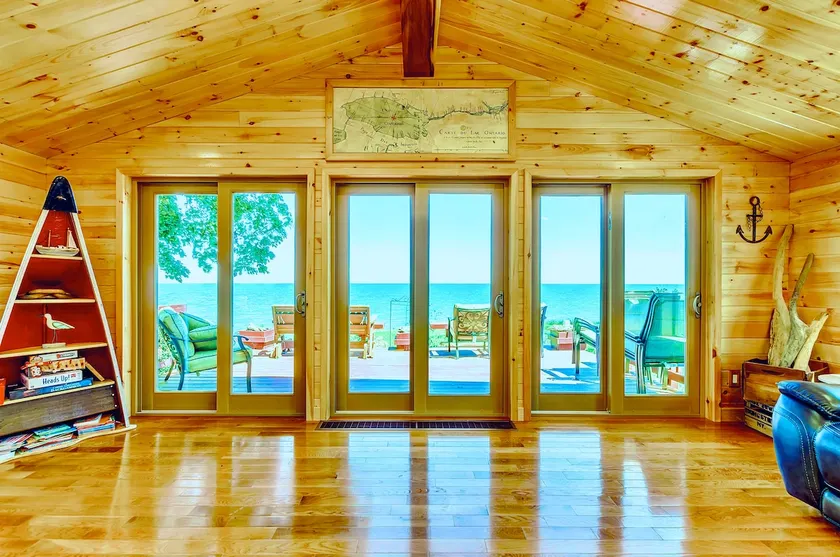 Private Lakefront Cottage Retreat near Niagara - Image 1
