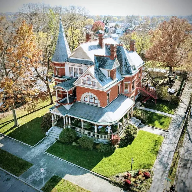 Apt A at The Benninghofen House - Image 1